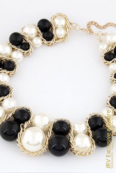 Colier Karyn Black-White - Magazin online haine de dama Fashion