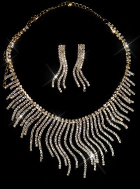 Set Karma Golden din Colectia de scoase din stoc JRV.ro