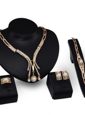 Set Edenysse Golden din Colectia de seturi JRV.ro